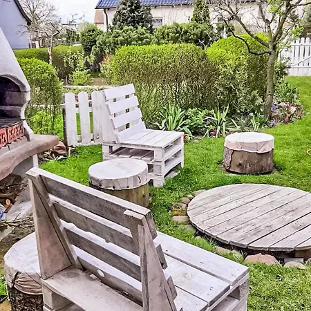 2 Bedroom Nice In Gardna Wielka